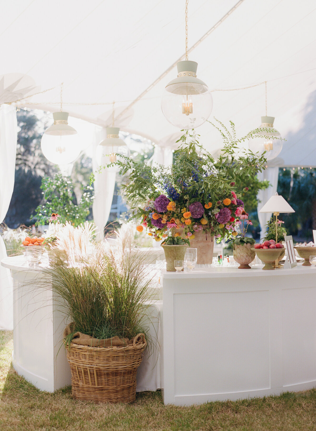 hilton-head-bluffton-wedding-planner-kg-events-design-luxury-destination-weddings-private-events-corporate-events-south-carolina-event-designer-montage-palmetto-bluff-outdoor-tented-wedding-reception-sperry-sailcloth-tent-2jpeg8