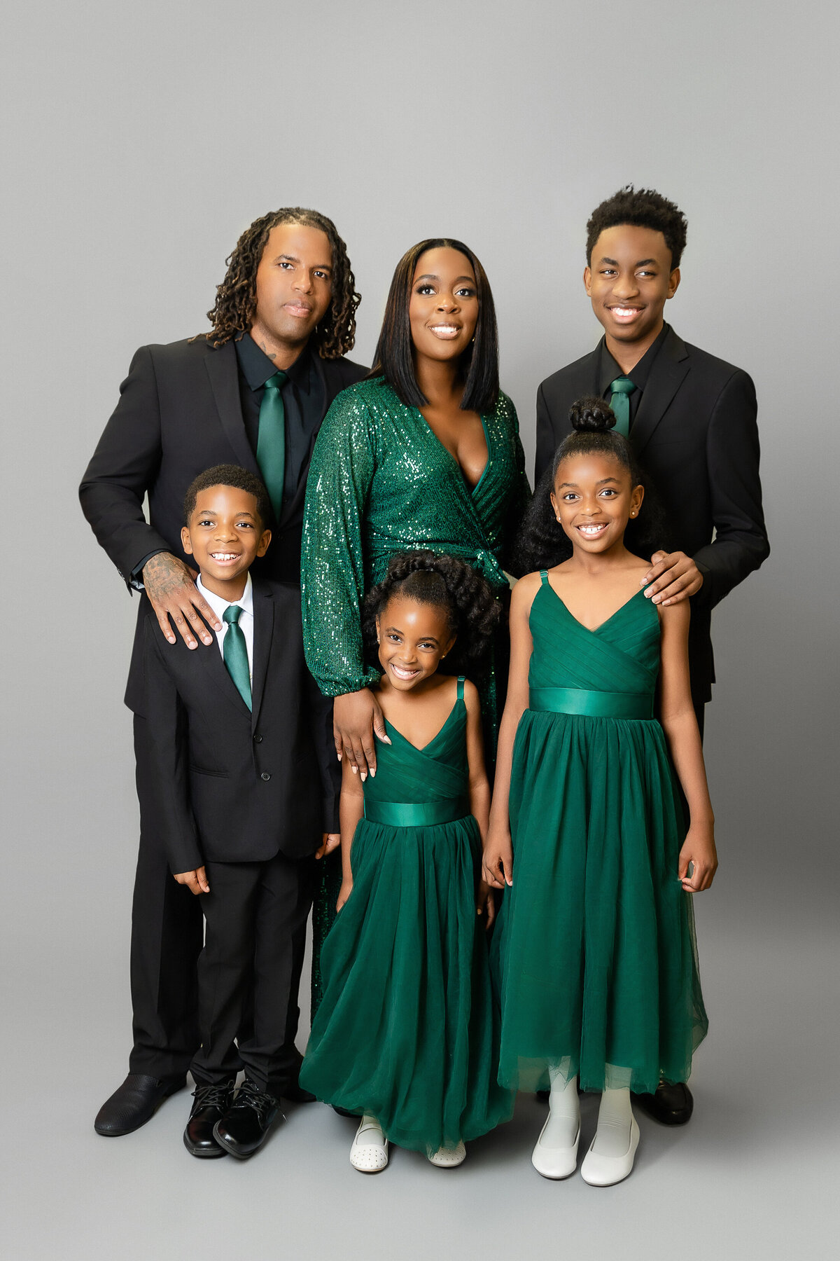 Black Elegant Family Photoshoot-3