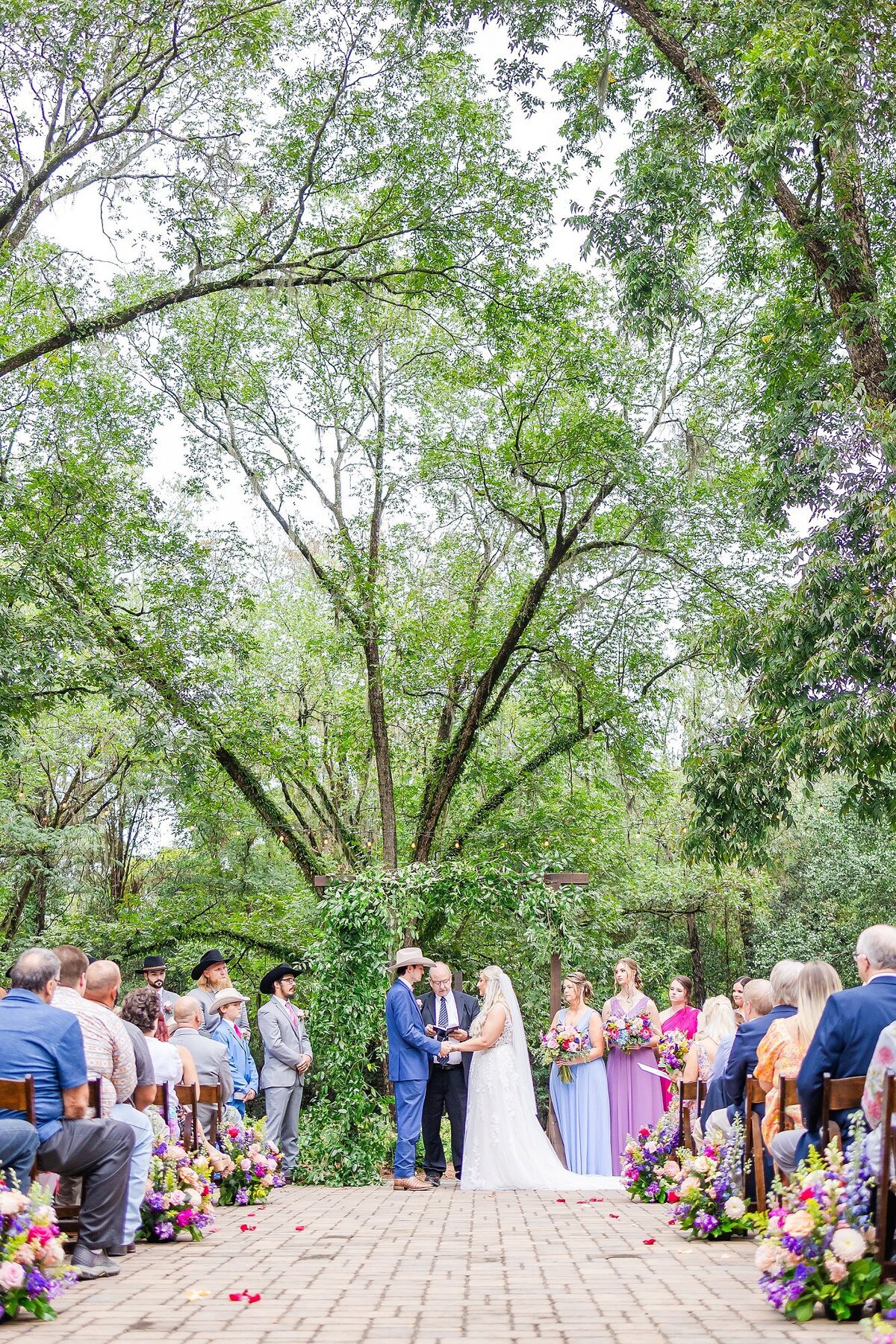 Ceremony under gorgeous tree at Elms of Coosada Wedding | Photographer Amanda Horne