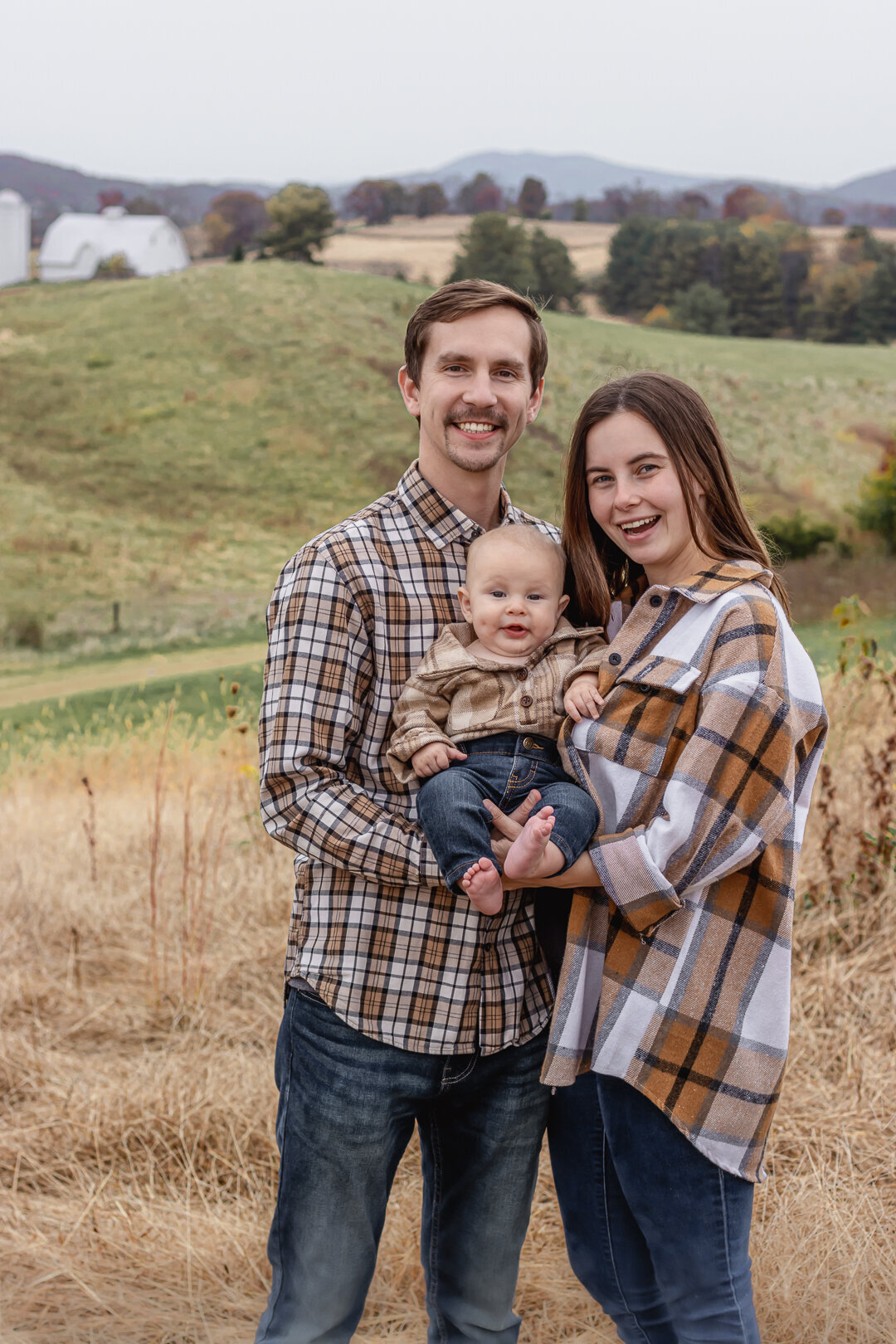 reneeesphotographyanddesigns_fall-family-photosession_new-river-valley_blue-ridge-mountains_SM-faves-0153