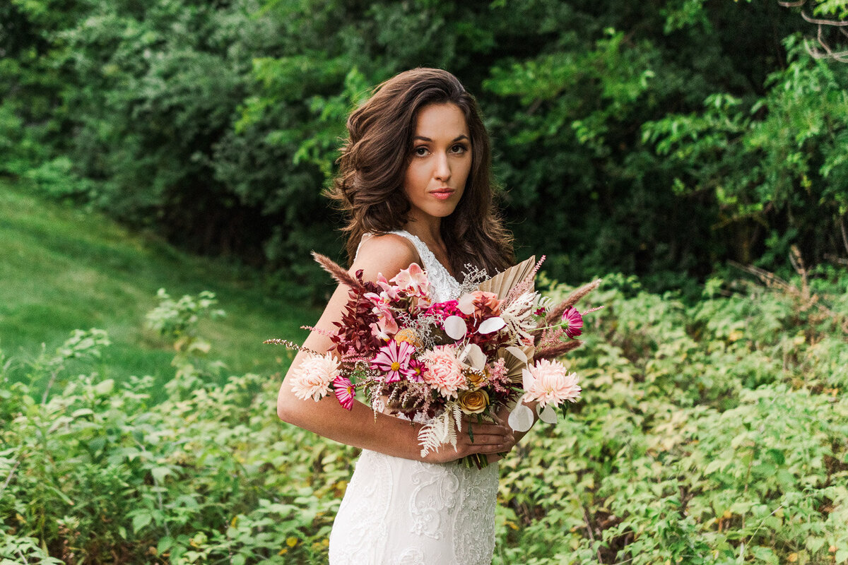 Milwaukee based photographer, Milwaukee wedding photographer, wisconsin wedding photographer, wisconsin weddings, Milwaukee photographer, Villa Flomena,  Maxwell Mansion, Lake country photography, Meredith Mutza Photography, The Carriage House, Villa Terrace Decorative Arts Museum