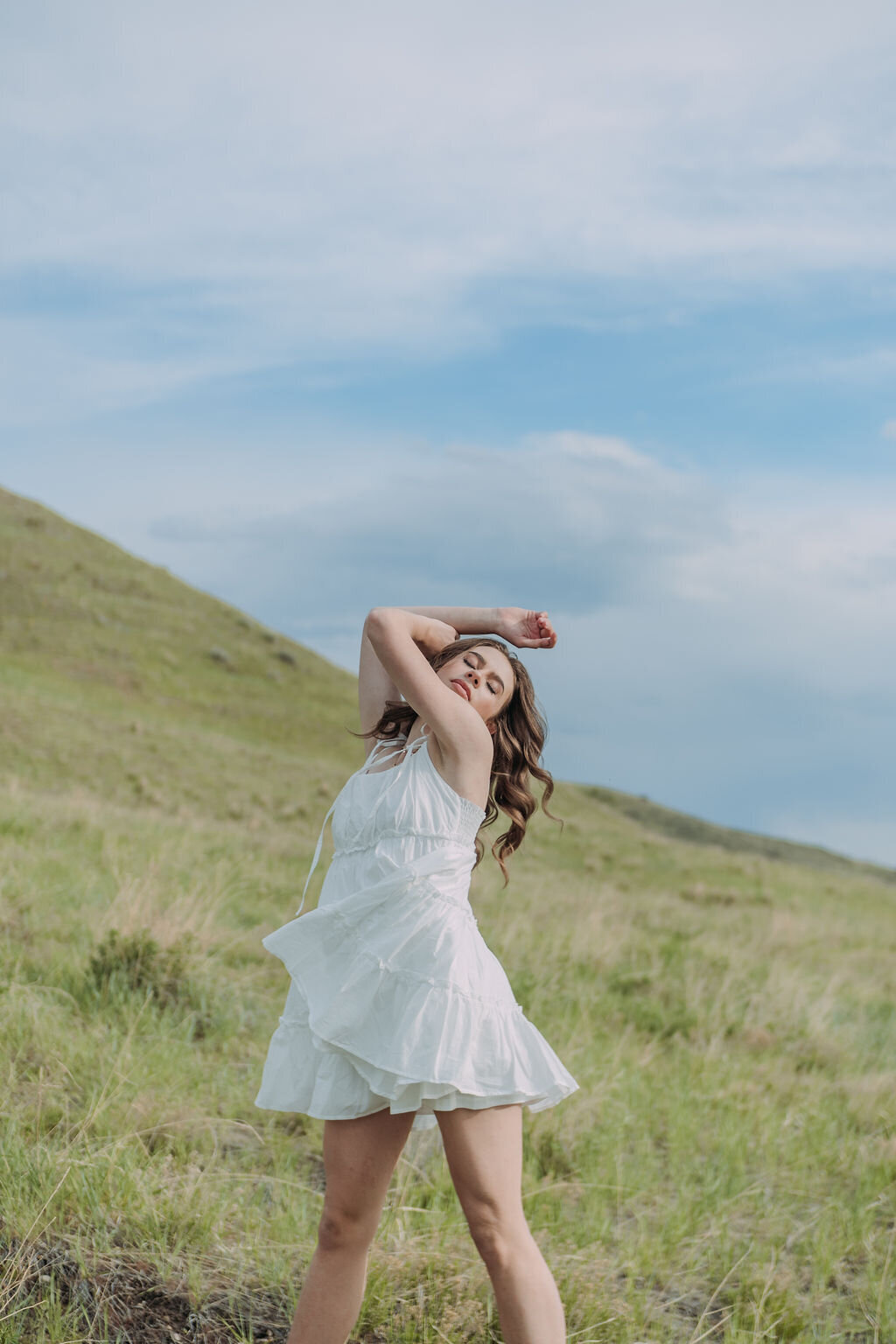 Joyce Li Photography Destination Wedding Elopement Engagement Lifestyle Portrait Photographer West Coast Seattle Washington California TunnelSpringsPortrait-16