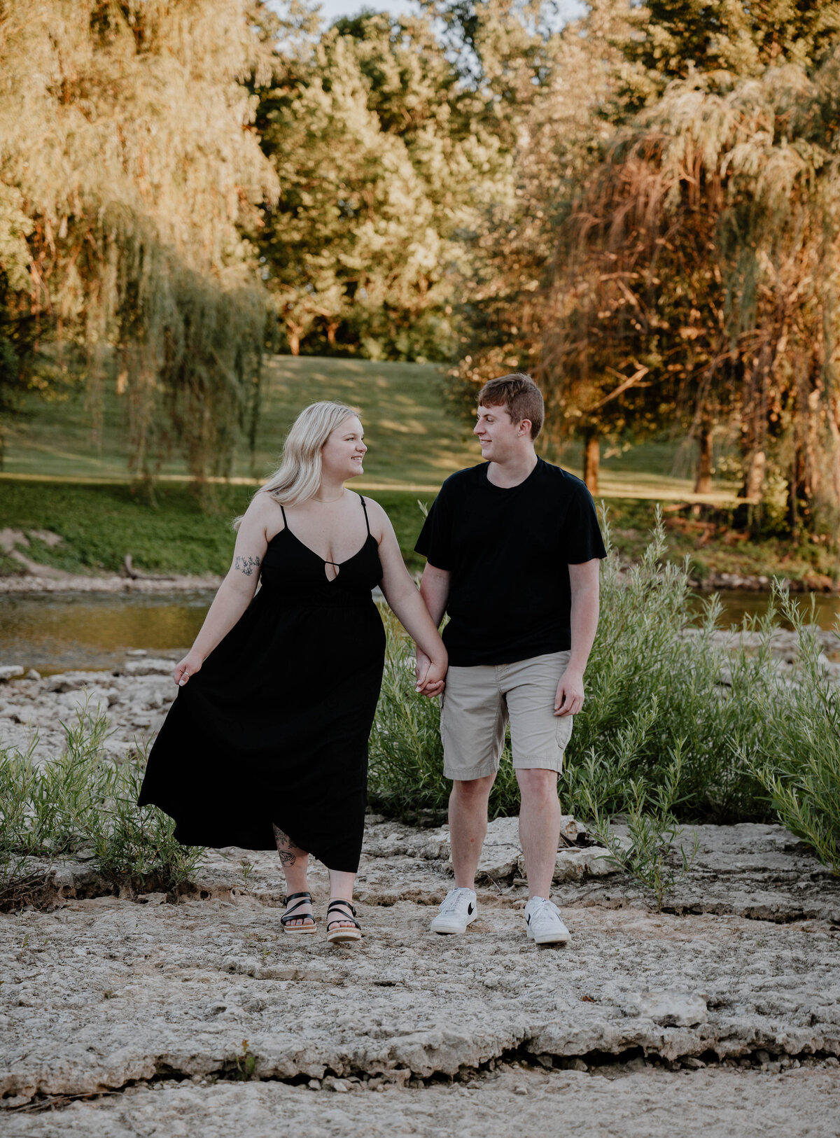Taylor Elizabeth Photography Weddings and Lifetyle Photographer in Indiana Couples Photo 10