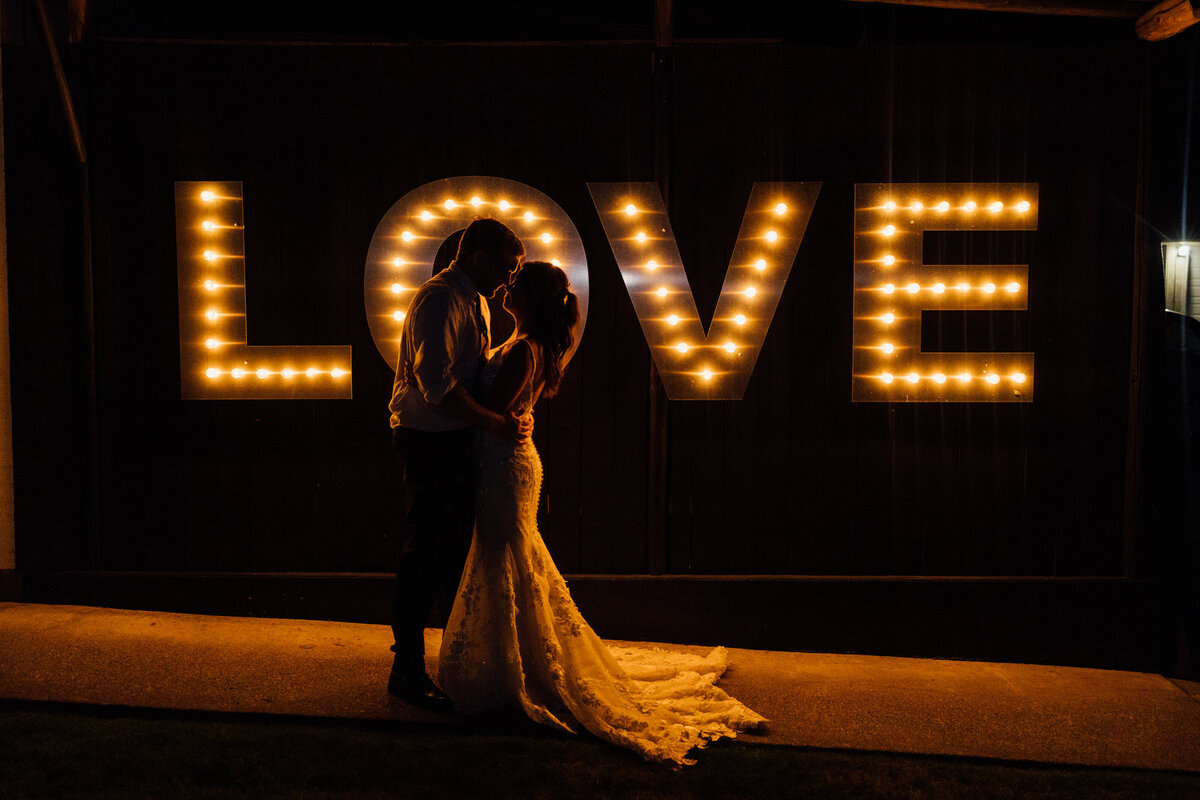 45Seattle-Wedding-photographer-associate-sydney-45