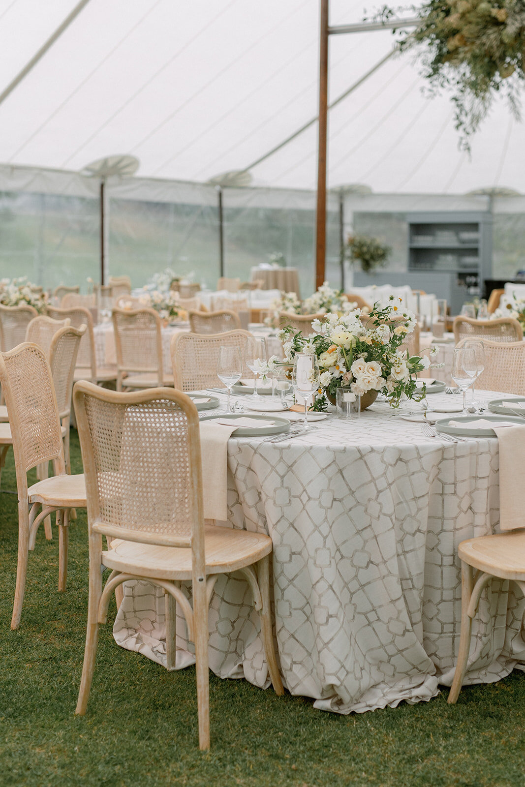 tented-wedding-detailed-touch-events-wedding-planner33