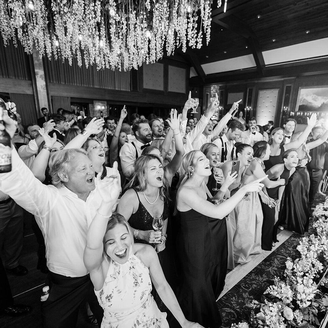 stein-eriksen-lodge-july-summer-park-city-mountain-wedding-pepper-nix-2212-2598bw
