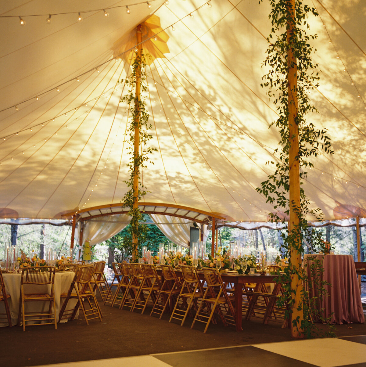 RT Lodge Destination Wedding on Film | "A uniquely mindful + artistic approach to wedding photography.