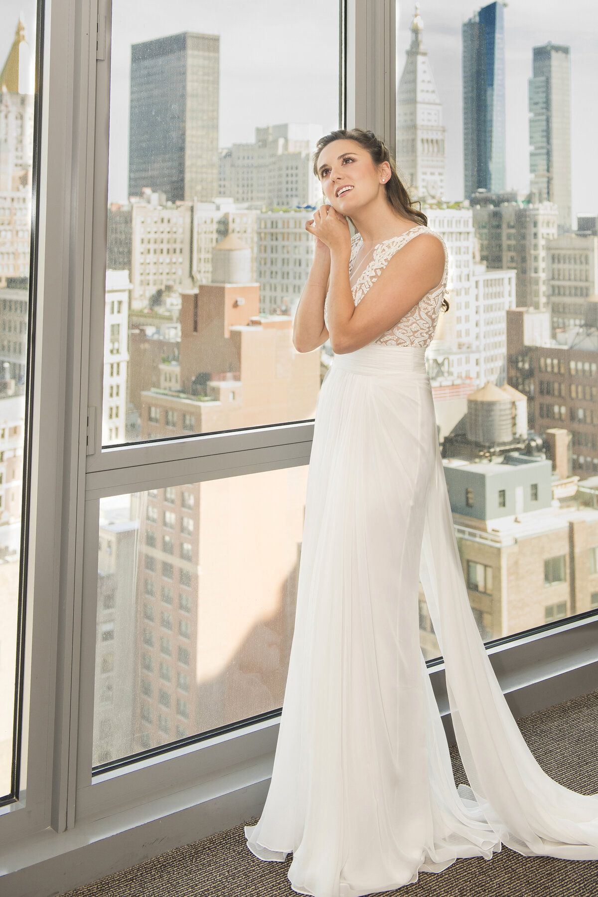 neutral-glam-wedding-makeup-pier-sixty-the-lighthouse-nyc-wedding-anabelle-makeup-7