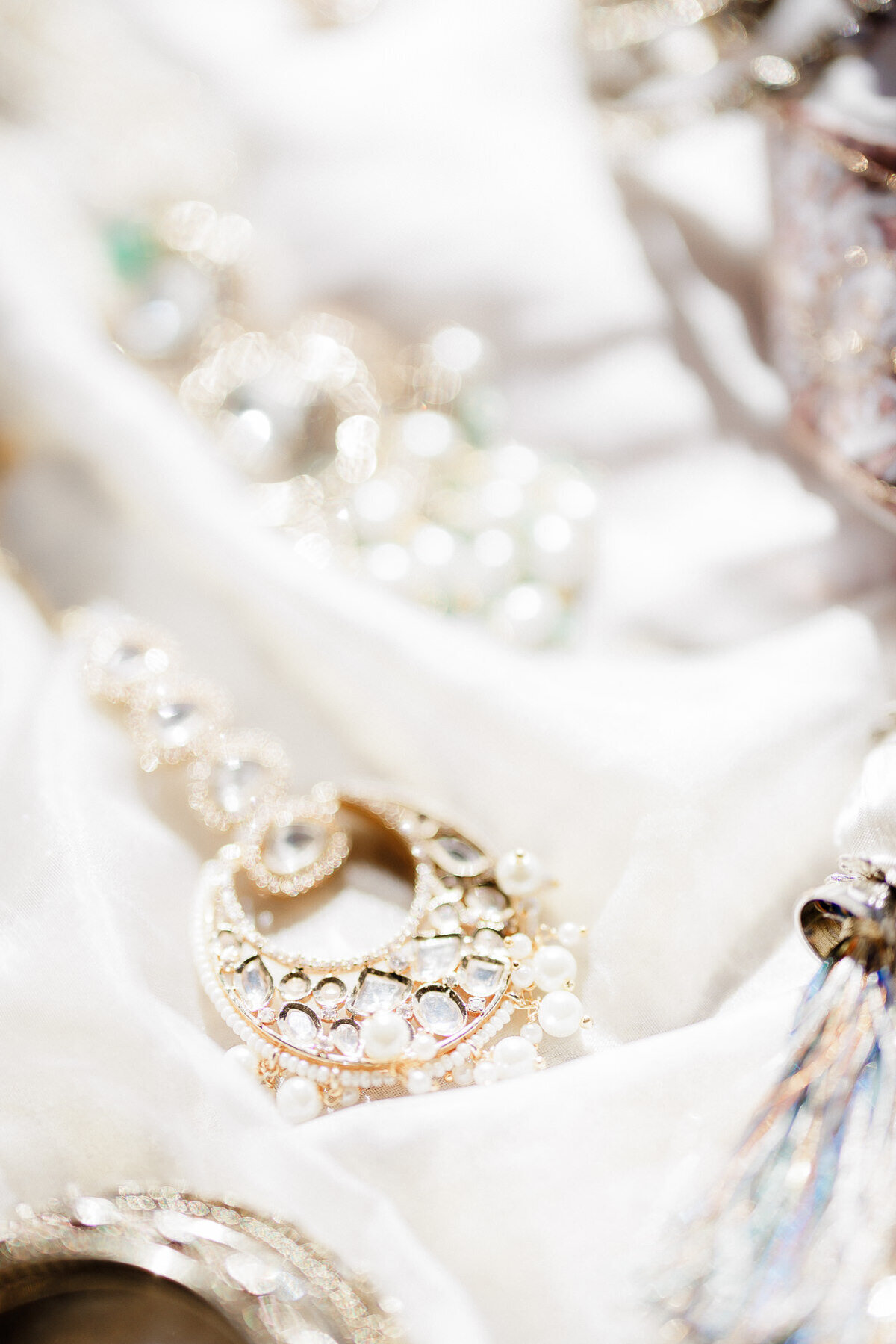 Modern_Chic_Chateau_Valouze_Destination_Wedding_Photographer-48