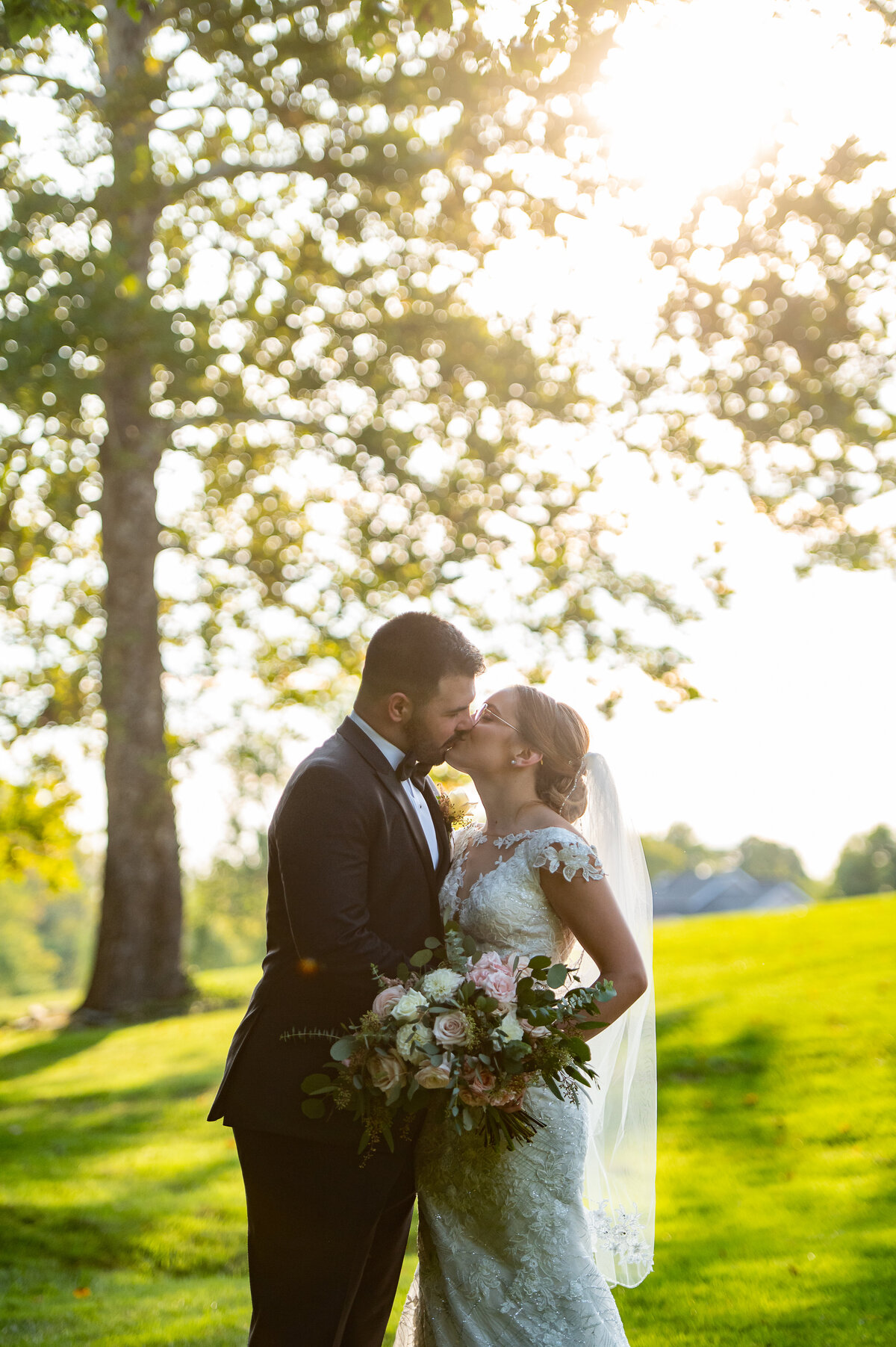 sarah-oberheim-photography-best-st-charles-missour-wedding-photographer-near-me-stone-house-of-saint-charles-wedding-photographer38