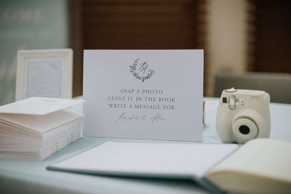 Guestbook Table
