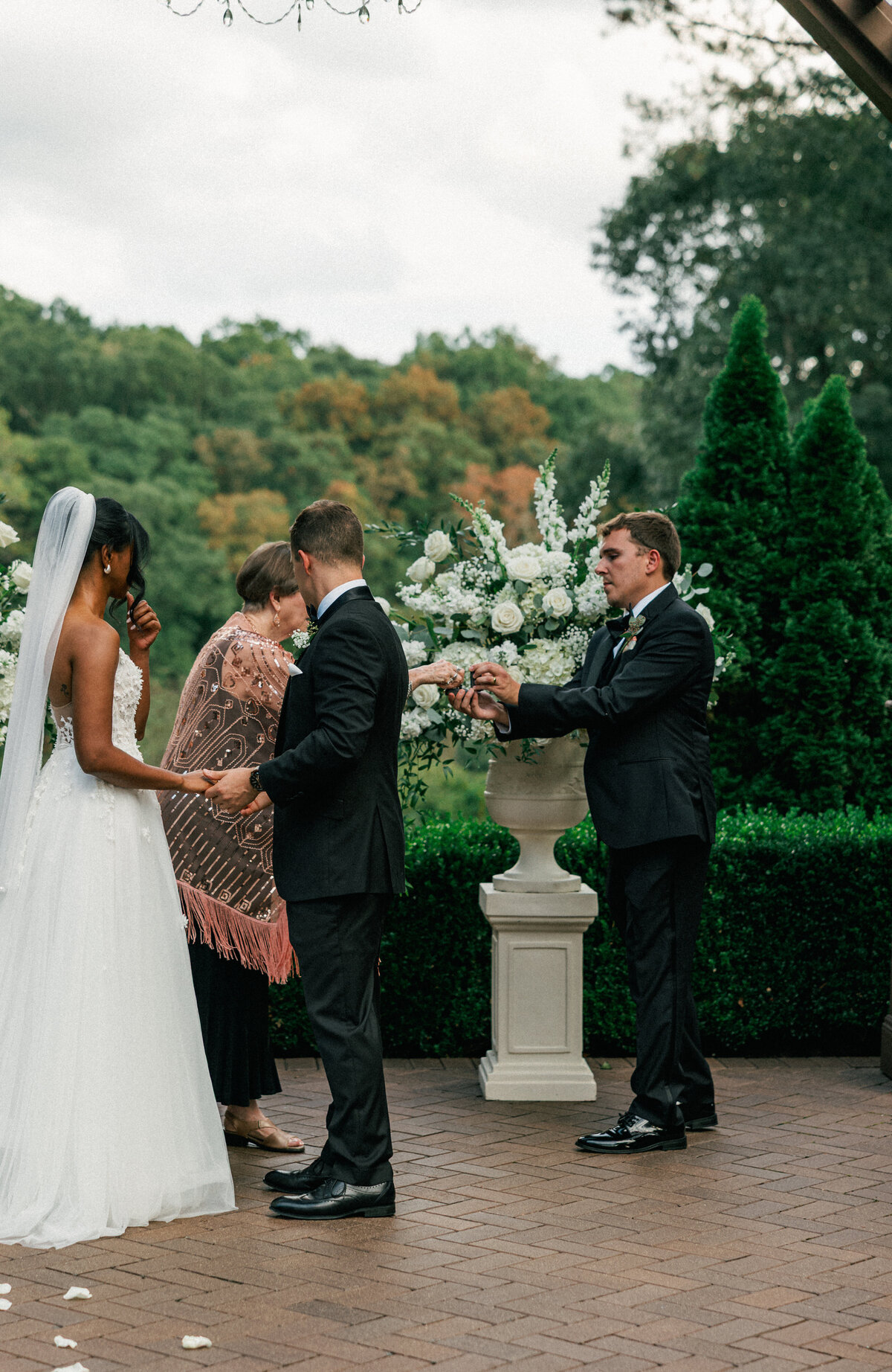 unscripted-unposed-editorial-fashion-wedding-photographer-NYC 36