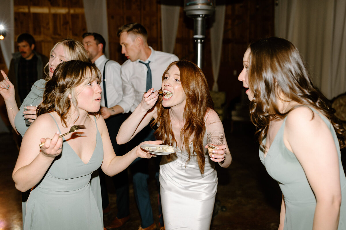 wild_rabbits_farm_spokane_washington_june_wedding_09