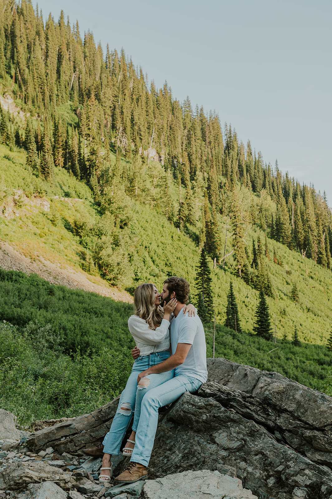 presley-gray-glacier-national-park-engagement-1028