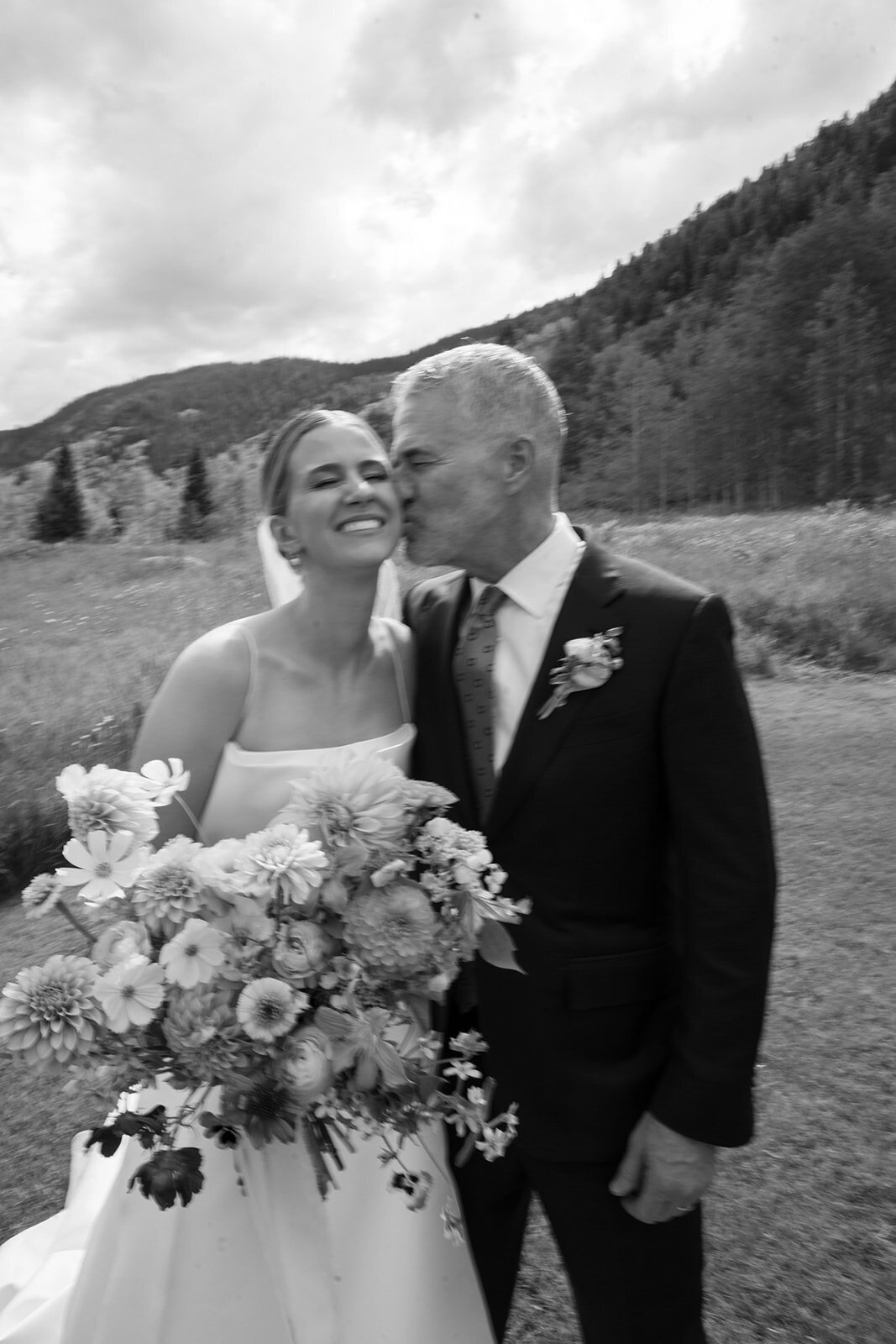 Beanos_Cabin_Colorado_Mountain_Wedding-197