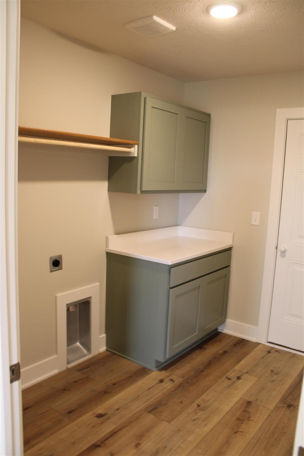 6450 N 13th Court New Construction Home Laundry