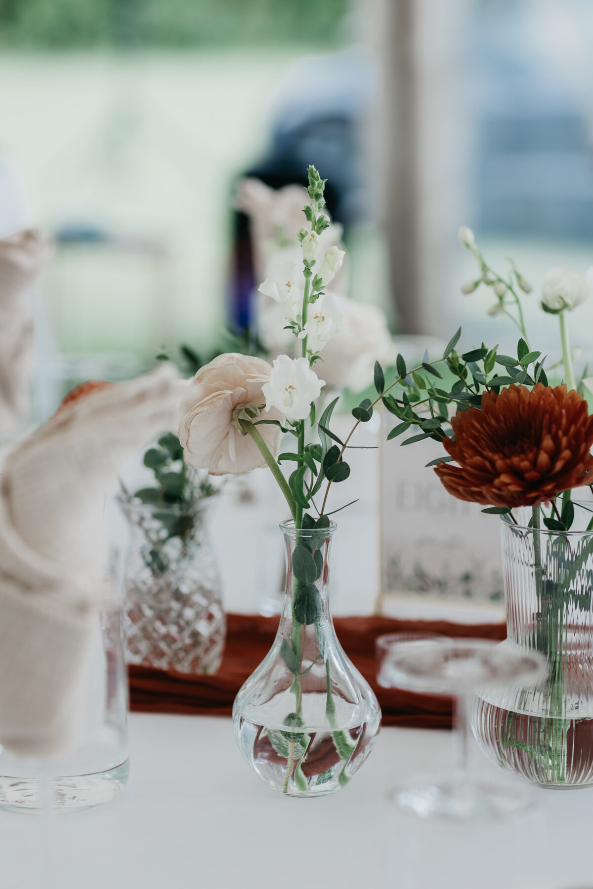 K&T Camp Bellaleo Wedding Flowers34