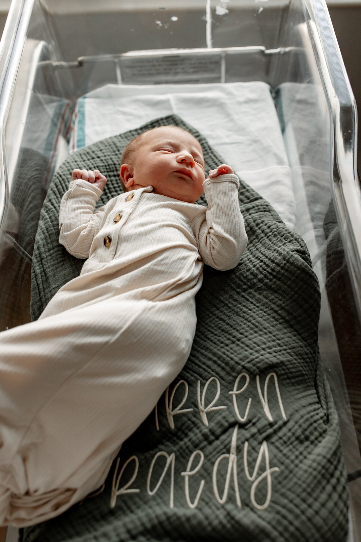 NW Arkansas fresh 48 photographer, fresh 48 photos near me NWA, fresh newborn photoshoot Fayetteville AR, professional fresh newborn photography
