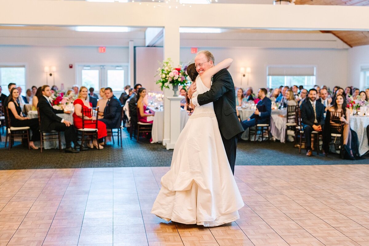 Modern_Black_Tie_Rainy_Summer_Wedding_Spruce_Point_Inn_Maine_Photography_0078