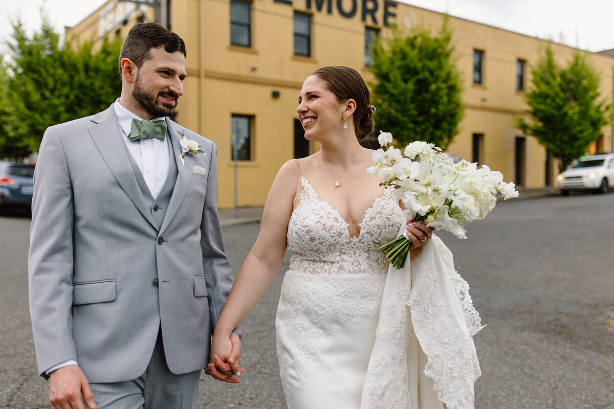 monica-matt-coopers-hall-wedding-ks-photo-661_websize