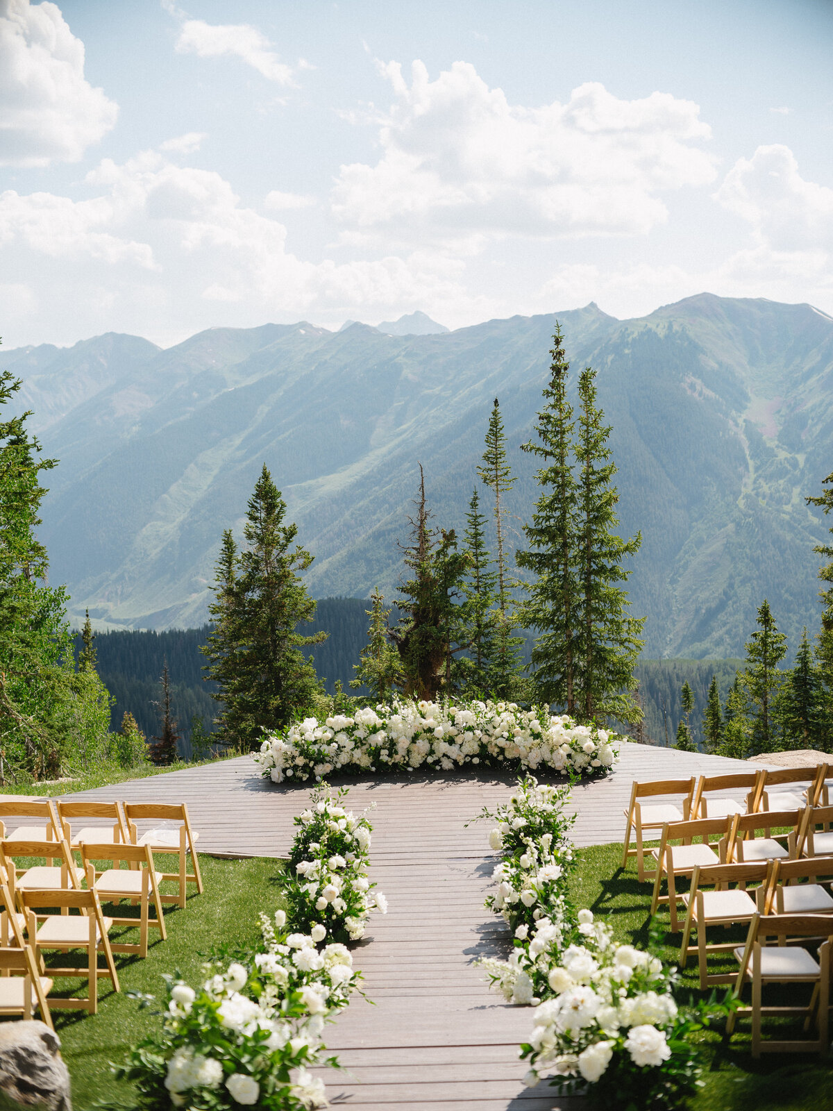 Calluna-Events-Aspen-Wedding-Deck-Ceremony-1
