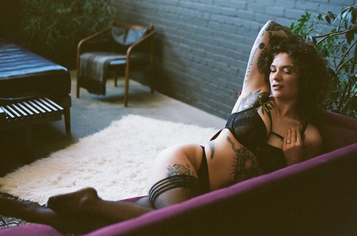 e-notorious boudoir -SZfilm-20 copy-min
