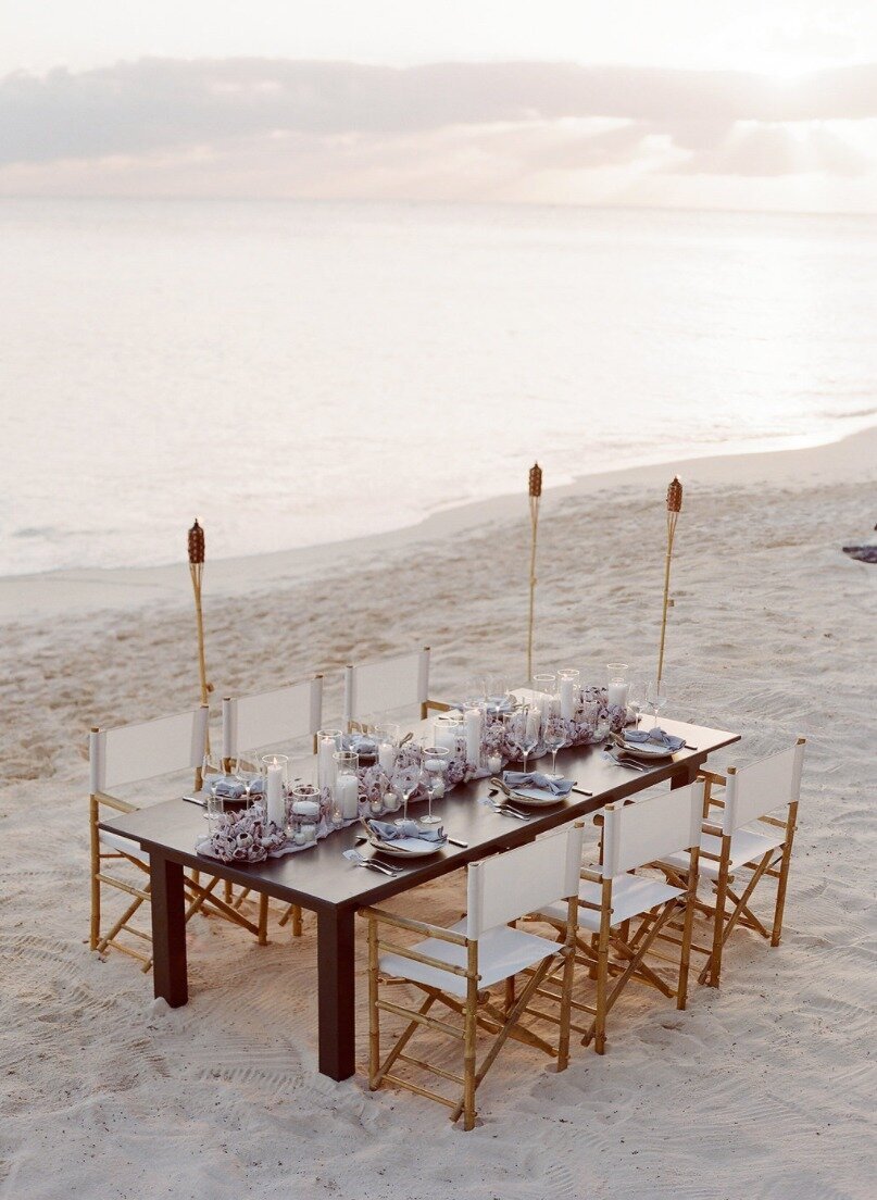 Style-Me-Pretty-Island-Beach-Bonfire-Dinner-Dasfete-4