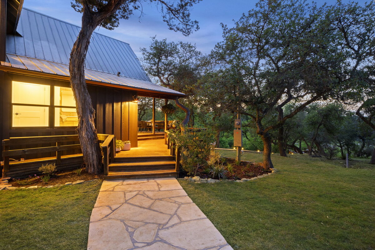 Exterior of twin bluffs home in Wimberley, Texas