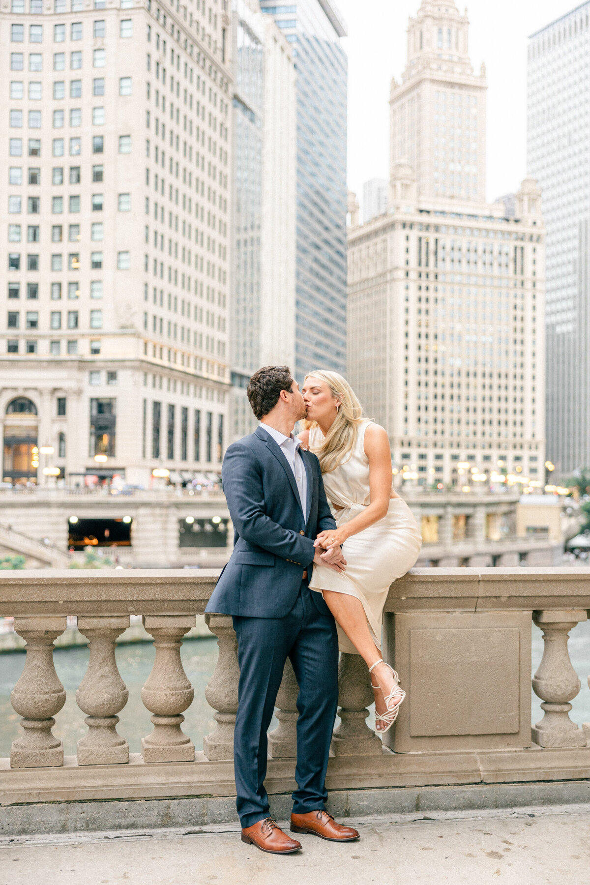 Lexi Benjamin Photography_A Downtown Chicago Engagement Session-11