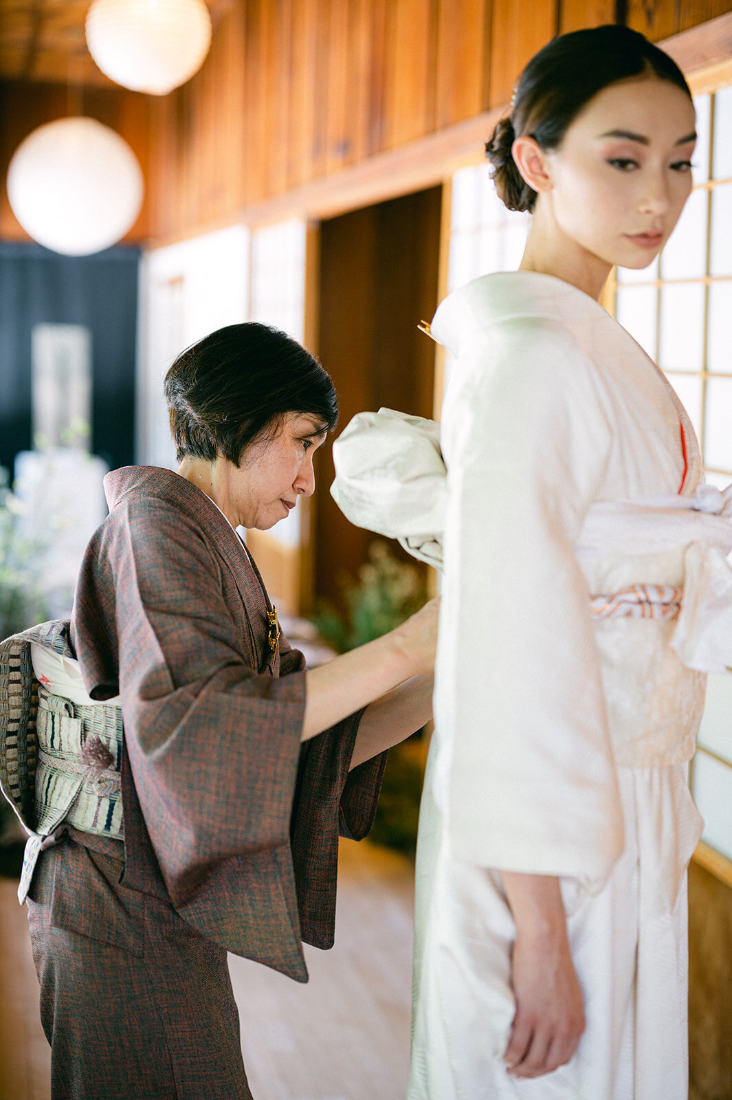 studio-dukesa-amy-huang-fine-art-destination-wedding-film-photography-showit-design-partner-hakone-16