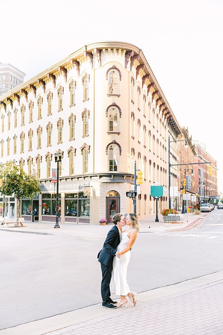 grand-rapids-michigan-engagement-photographer_0007