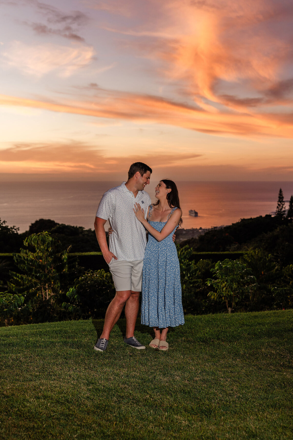Hawaii-Engagement-Photos-Holualoa-Inn (134)