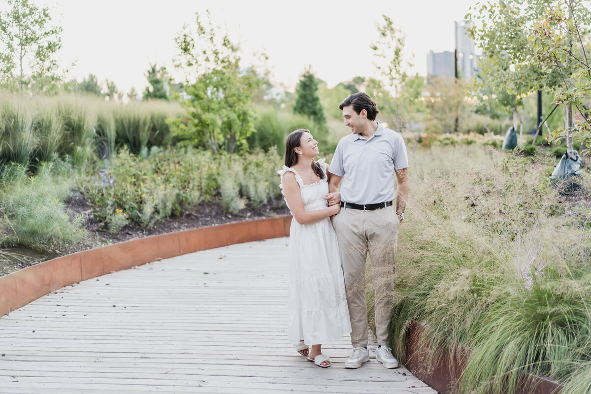 Chic-Detroit-Engagement-Session-Stylish-Natural-Photography18