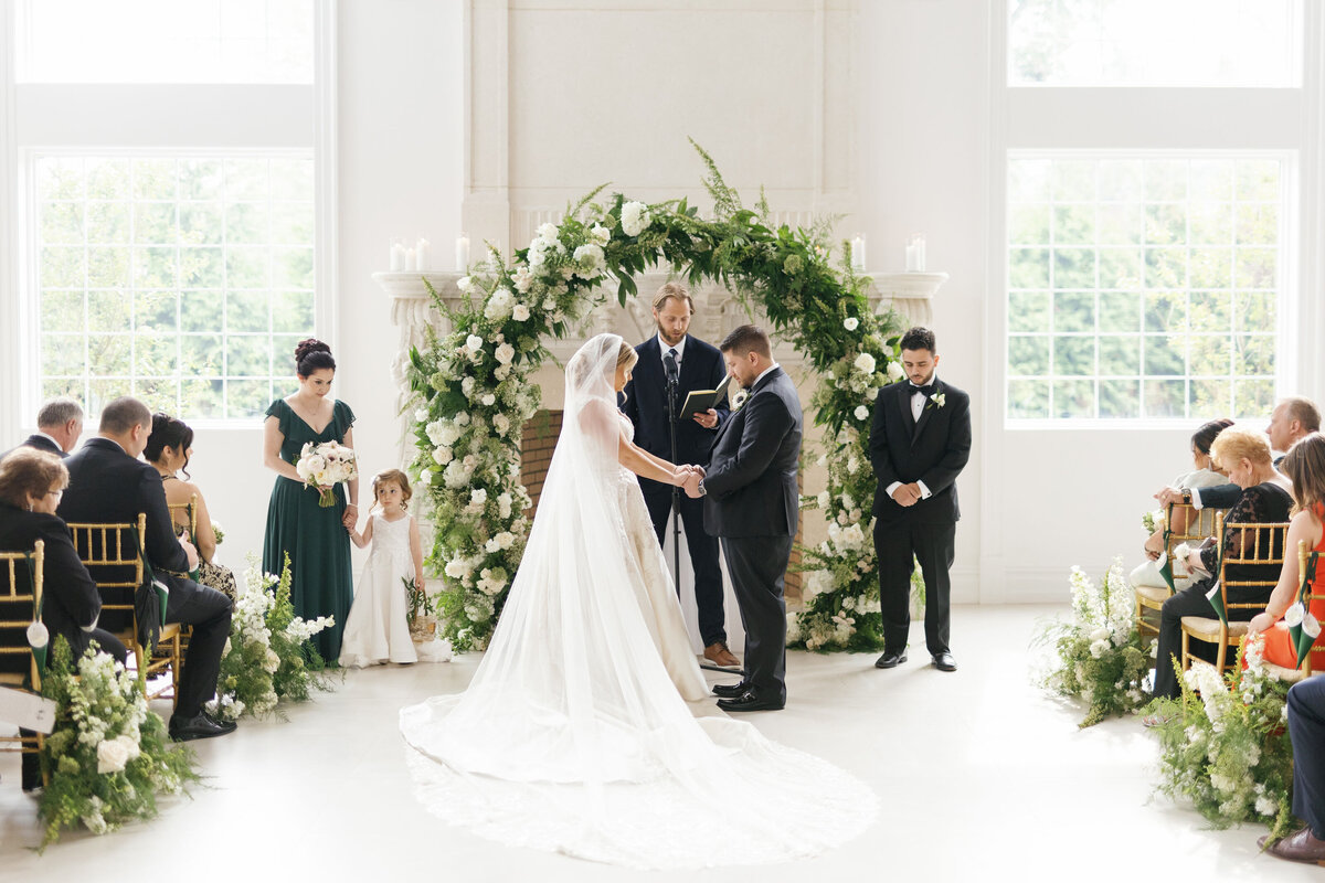 ceremony-shot-white-green-archway-flowers-floral-decor-ct-enza-events
