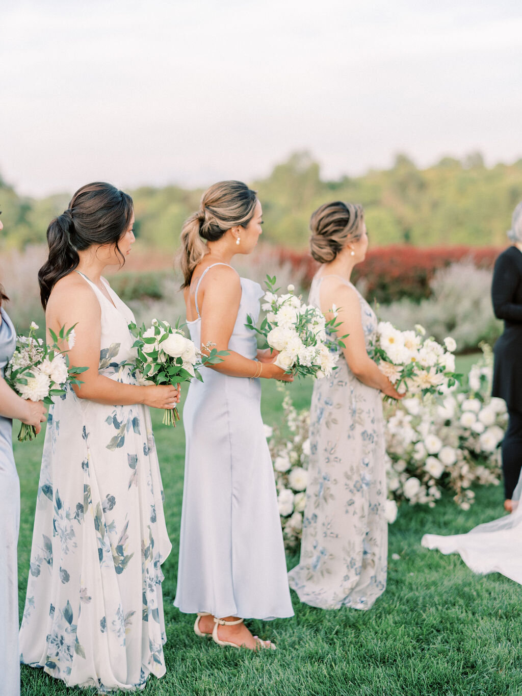 Leslie&Ricardo_EarlyMountainVineyardWedding_SneakPeek-82