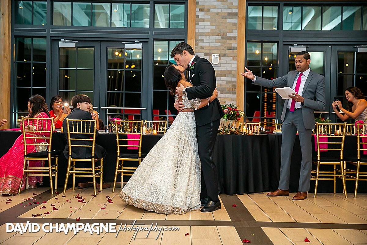 Virginia-Wedding-Planner-Roopa-and-John-The-Harbor-Club-34