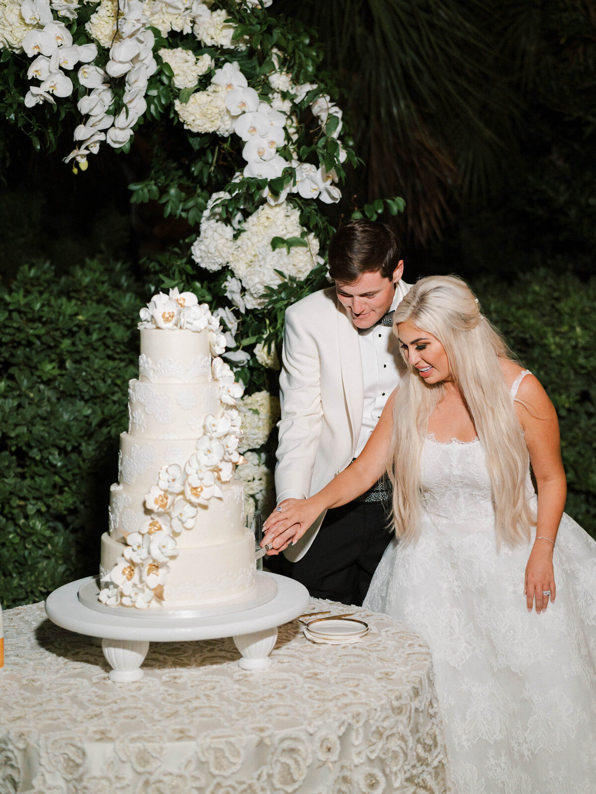 figure-eight-island-yacht-club-wedding-114