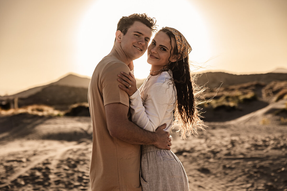 Lexi&SlatonSandDunes-15
