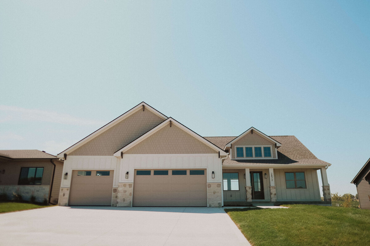 2872-NW-Beechwood-Central-Iowa-Custom-Home-JRL-Builders- (101)