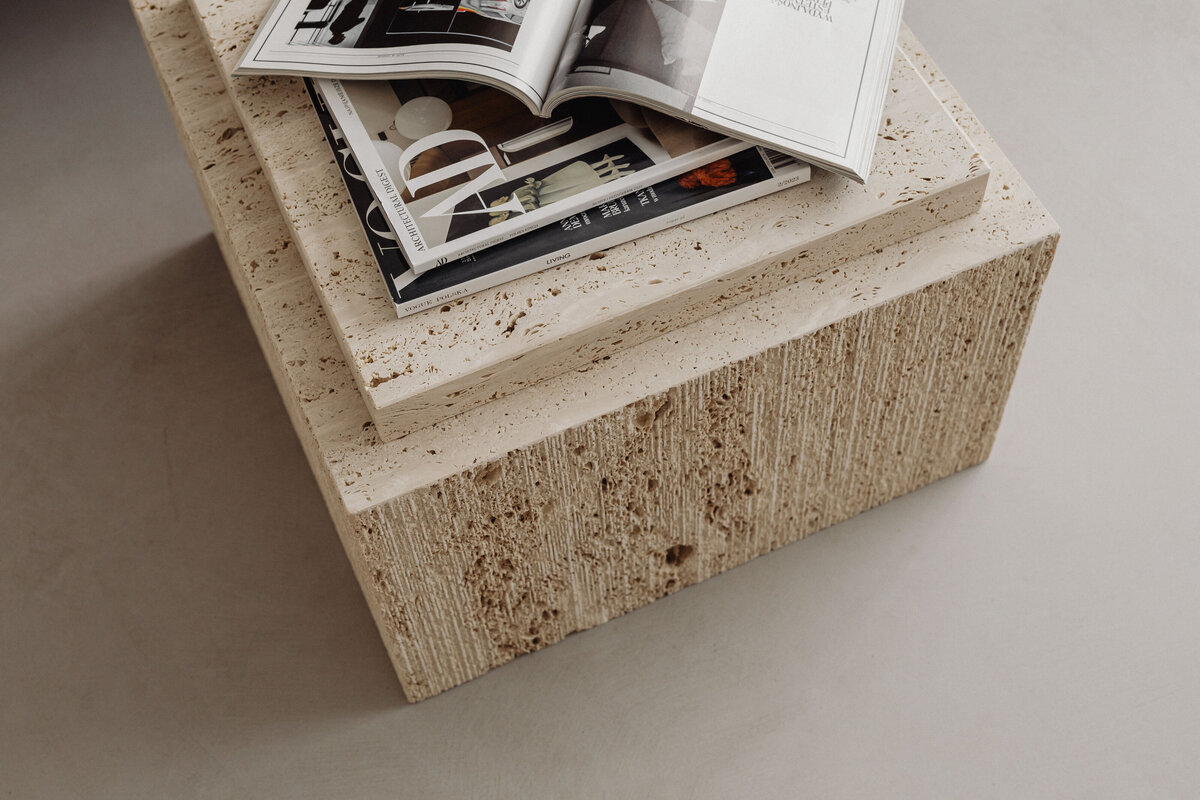 kaboompics_travertine-furniture-table-vogue-magazine-35865