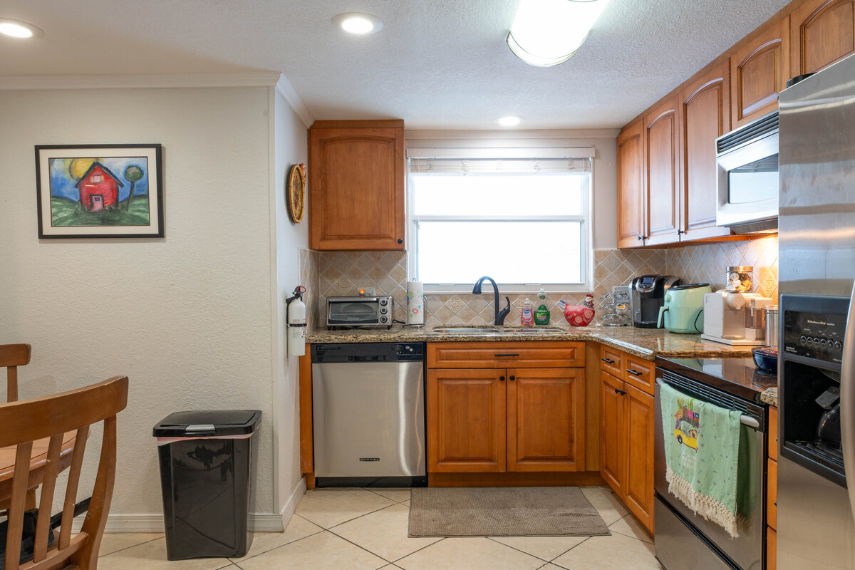 Kitchen (2)