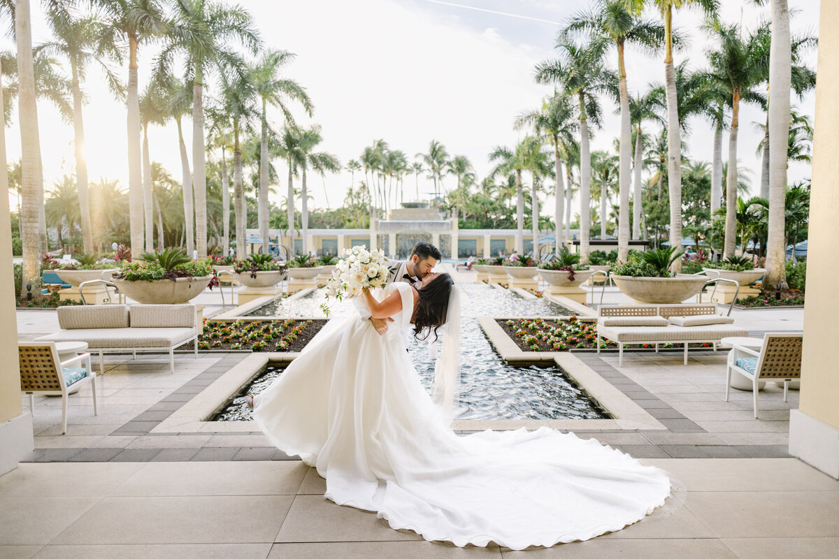 19 Hyatt-Regency-Coconut-Point-Resort-Luxury-Wedding