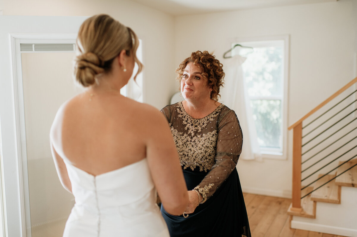 Mother and daughter before wedding at South Bend