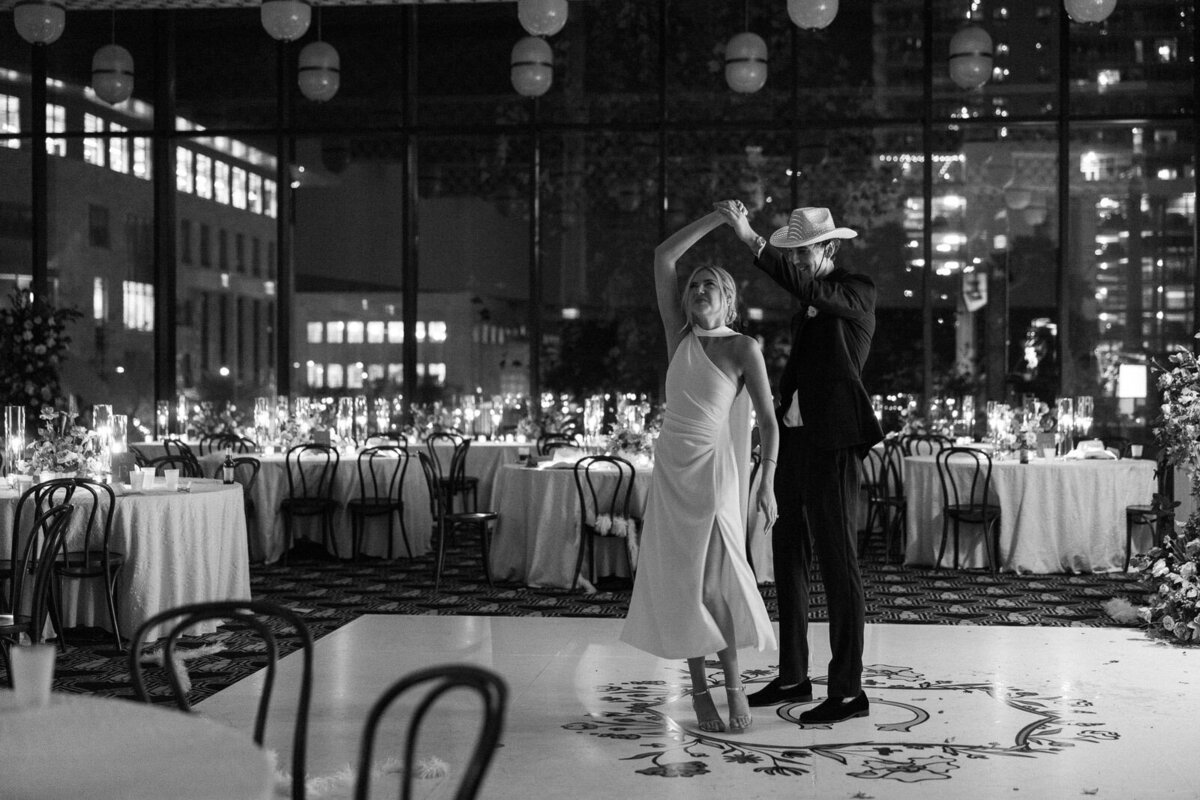 Fall-Austin_Proper-Weddin-Aurelia-Baca-Photography-8760