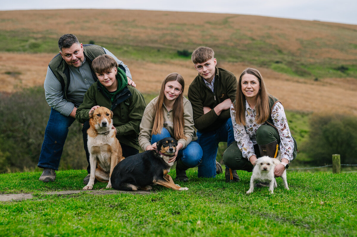 Porter family photos on the farm-193