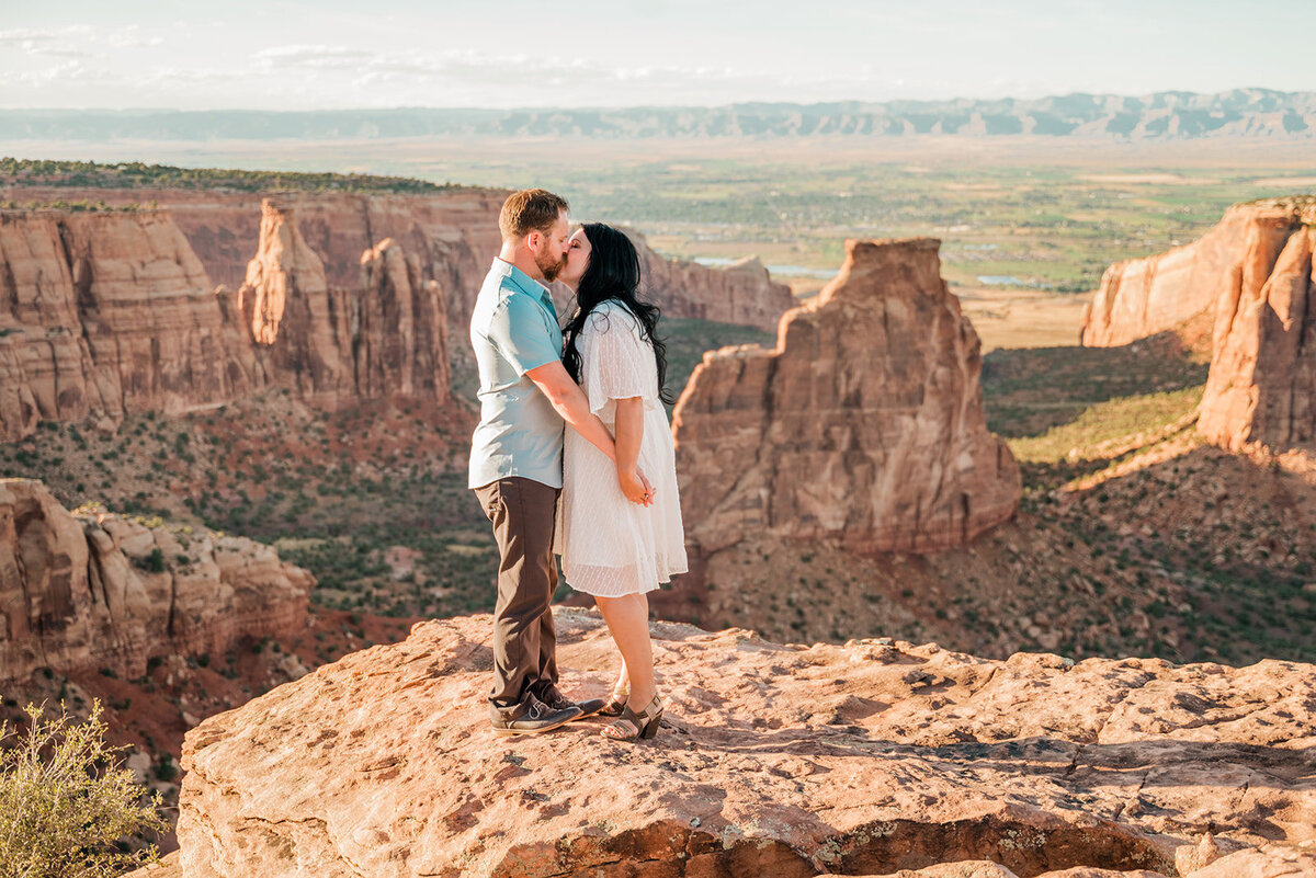 jannice-vinnie-colorado-national-monument-engagement_0139_websize