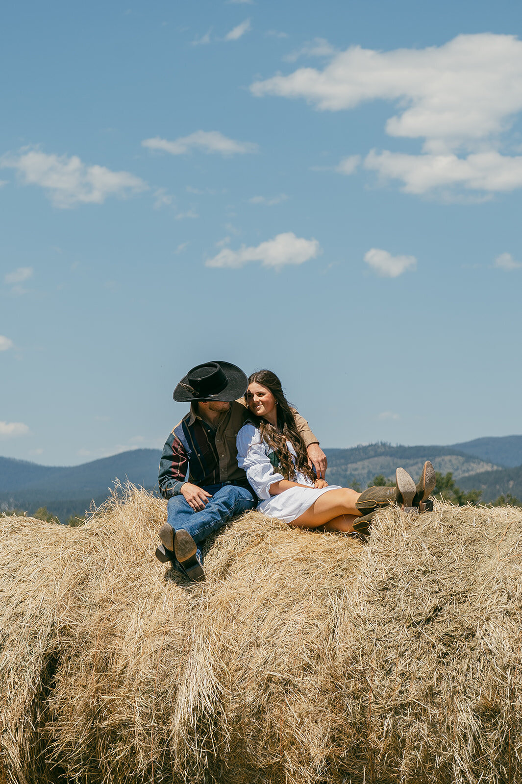 presley-gray-photo-haybale-forest-montana-elopement-7205