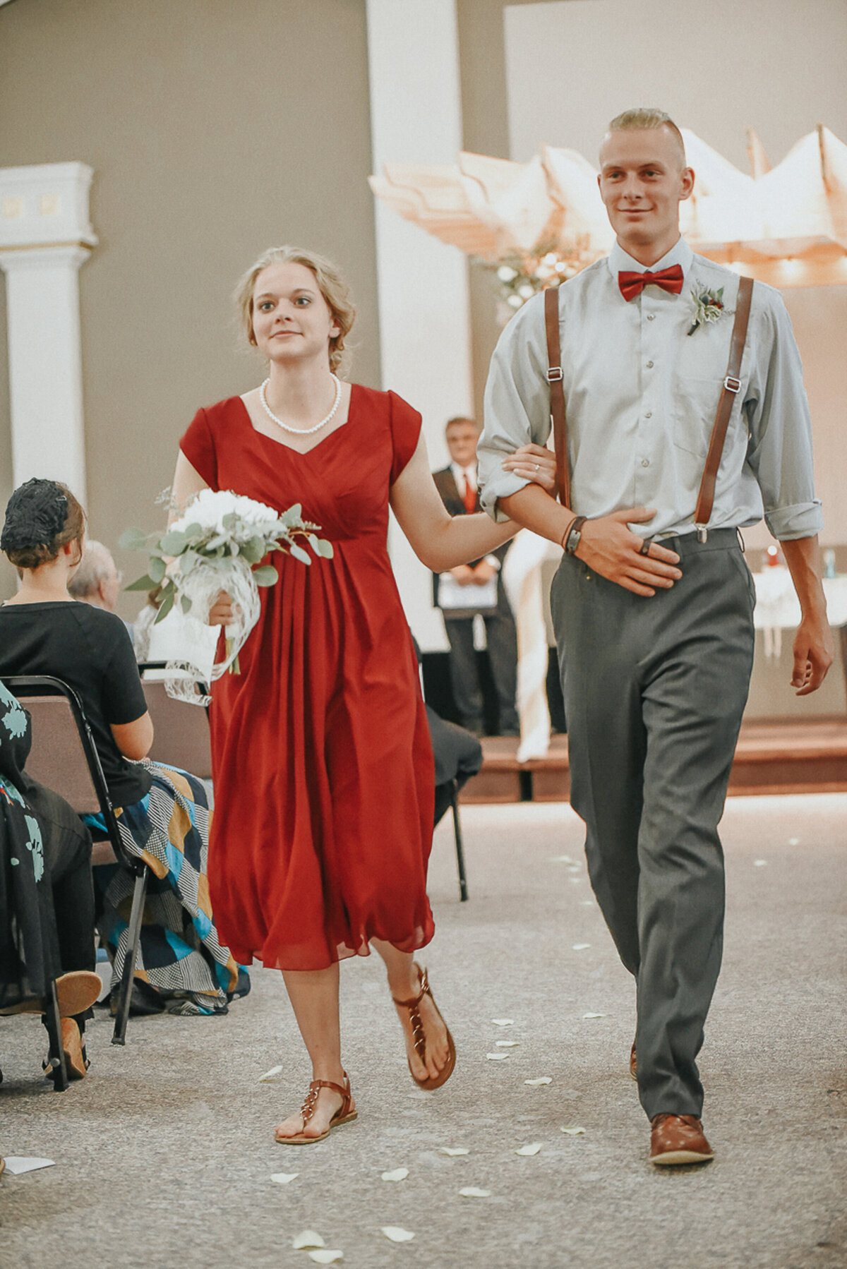 wedding ceremony | Iowa wedding photographer | Iowa Photographer | Playlife | Cedar Rapids | Iowa City | Kalona | Alaynna Ann Schwartz-127