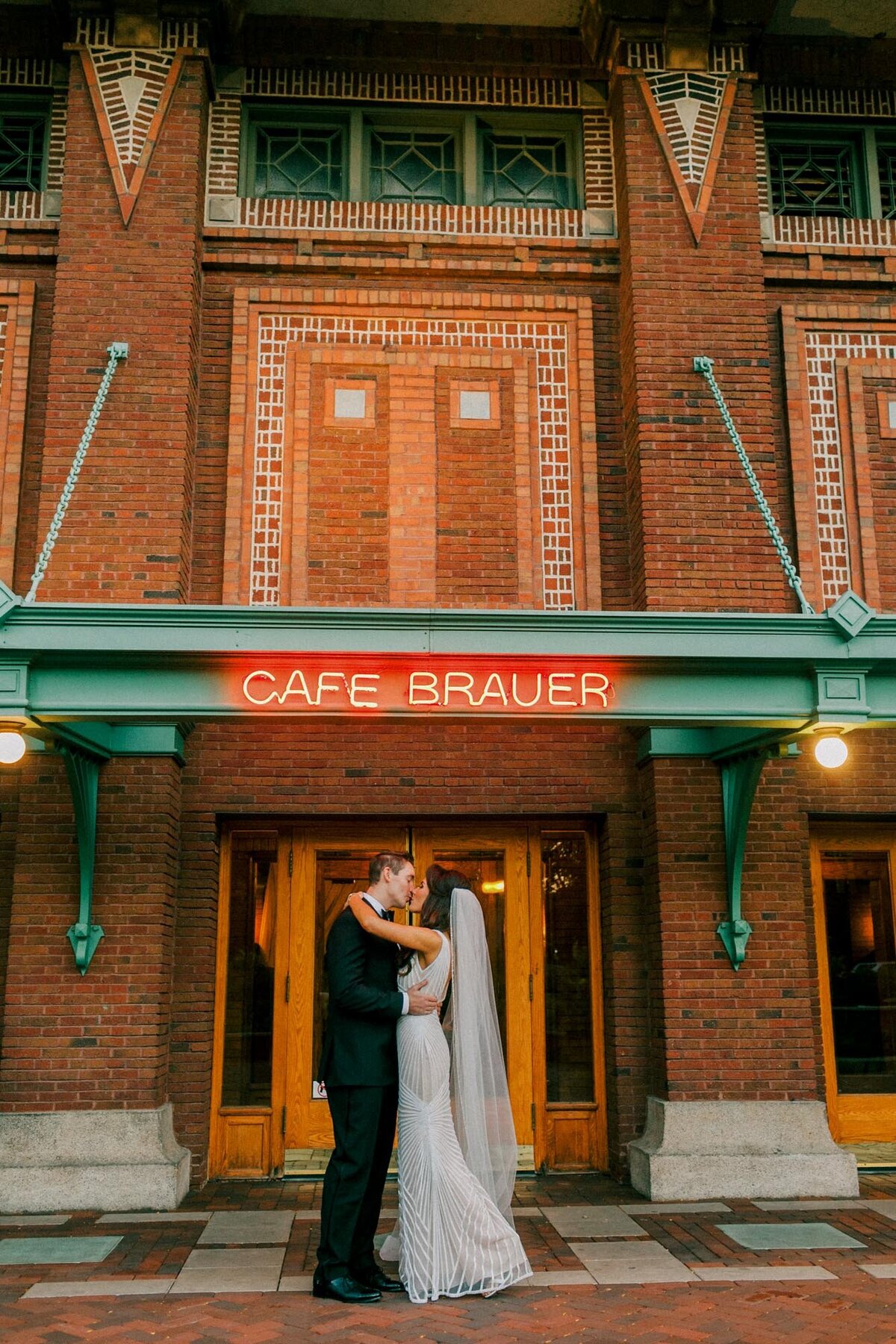 Cafe-Brauer-Wedding-0101