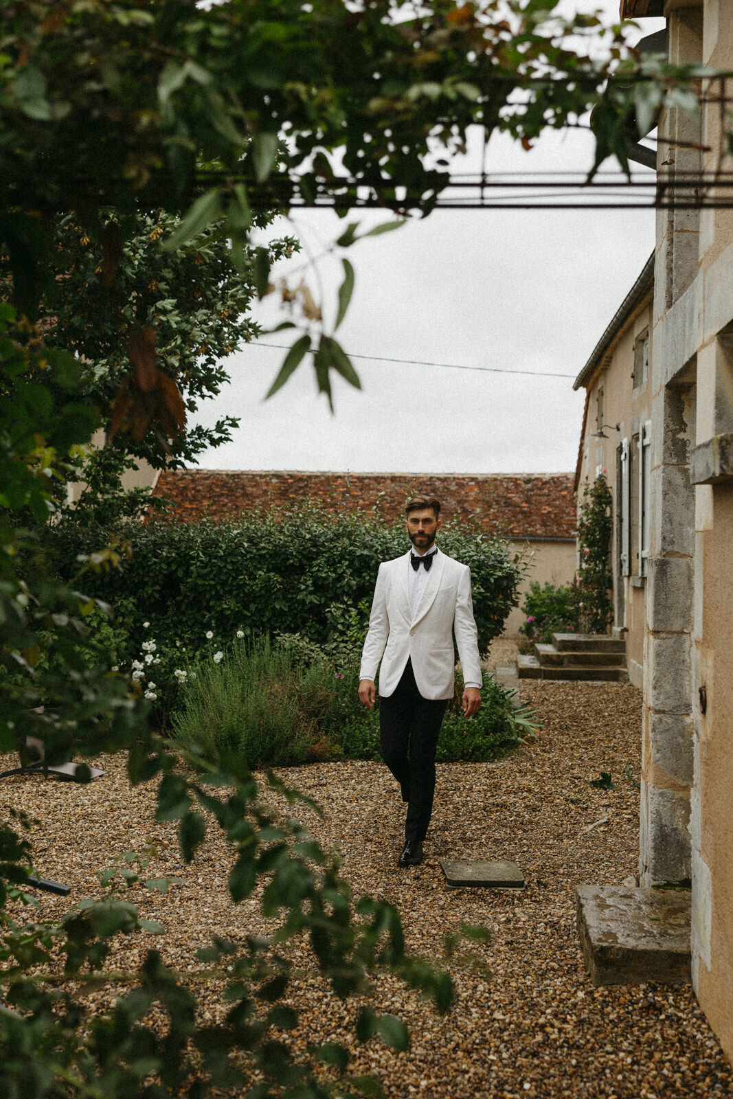 burgundy_france_destination_wedding_photographer_341